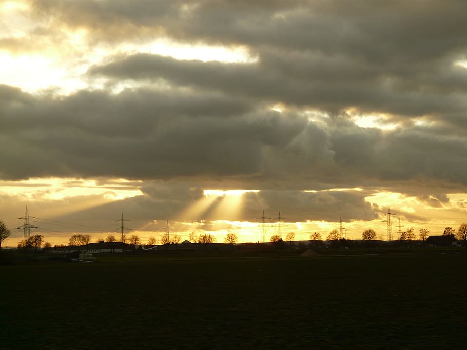 nuvole, sole, raggio di sole, apertura, Dio, cielo, fede, luce, buio, inferno, paesaggio, natura, campo, Paesaggi, bellezza nella natura, nuvola - cielo, tramonto, scenics - natura, ambiente, la tranquillità, scena tranquilla, luce del sole, nessuno, silhouette, cielo drammatico, idilliaco, tempesta, all'aperto, terra, luminosa, infausto, 2K