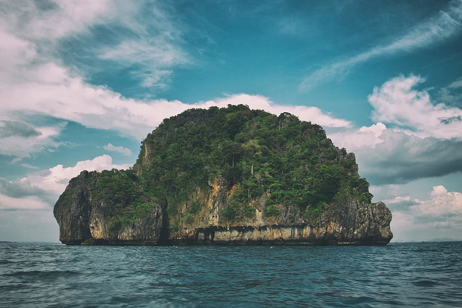 illa, en forma, M'agrada, tortuga, krabi, Tailàndia, naturalesa, núvols, oceà, mar, cel, penya-segat, línia de costa, escenics, paisatge, estiu, paisatge marí, platja, aigua, rock - object, blau, clima tropical, viatjar, a l'aire lliure, núvol - cel, vacances, bellesa a la natura, idíl·lic, tranquil·litat, cap gent, escenics - natura, escena tranquil·la, terra, rock, dia, davant del mar, formació de roca, sòlid, color turquesa, 4K