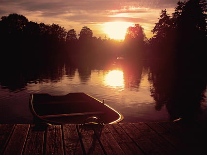vaixell, flotant, aigua, al costat, moll, daurat, hores, arrencada, sol de tarda, web, posta de sol, vespre, llum solar, abendstimmung, cel de la nit, resplendor, llac natural de bany, llac, vaixell de rem, vaixell de pesca, passeig marítim, vaixell de fusta, aigües, somiador, humor, bad pyrmont, estany de góndola, naturalesa, a l'aire lliure, relaxació, escena tranquil·la, sol, sortida del sol - alba, estiu, reflexió, arbre, cel, tranquil·litat, bellesa a la natura, vaixell nàutic, planta, cap gent, material de fusta, transport, escenics - natura, absència, barca de rems, 2K, CC0, domini públic, lliure de regalies