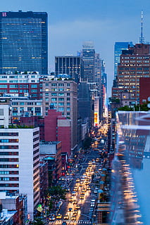Stadtlicht, Stadtbild, städtische Szene, Nacht-, städtische Skyline, Wolkenkratzer, Stadt, die Architektur, Innenstadt, berühmter Platz, Gebäudehülle, Vereinigte Staaten von Amerika, gebaute Struktur, Stadt leben, Bürogebäude, beleuchtet, Gebäude, Bürogebäude außen, modern, Straße, Transport, Himmel, Landschaft, Bewegung, Wohngegend, Stadtstraße, große Höhe, keine Leute, draußen, Finanzviertel, 5K, CC0, gemeinfrei, lizenzfrei