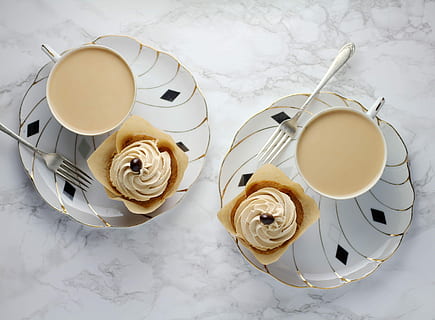 platt, lägga, fotografering kaffekoppar, vit, plattor, två, koppar, kaffe, muffins, flatlay, tabell, marmor-, mat, kaka, kopp, mat och dryck, förfriskning, kaffekopp, dryck, råna, kaffe - dryck, äta redskap, friskhet, sked, högvinkelvy, köksredskap, fortfarande liv, inomhus, porslin, inget folk, varm dryck, te kopp, 4K, CC0, offentligt domän, royaltyfria