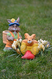 velikonoční, deco, velikonoční zajíček, keramický, čísla, veselé Velikonoce, tráva, postava, deco-hase, Velikonoční téma, jaro, rostlina, oslava, savec, zvíře, Příroda, zvířat, den, pole, zastoupení zvířat, zastoupení, nikdo, umění a řemesla, kostým, přistát, domácí zvířata, obratlovců, domácí, venku, 5K, CC0, veřejná doména, bez autorských práv