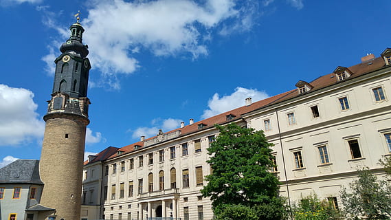 Tyskland, weimar, thürignen, arkitektur, bygge eksteriør, bygget struktur, himmel, bygning, natur, historie, fortiden, blå, vindu, sky - himmel, by, ingen folk, reisemål, tårn, lav vinkel visning, tre, boligområde, reise, turisme, utendørs, 5K, CC0, offentlig domene, opphavsrett gratis