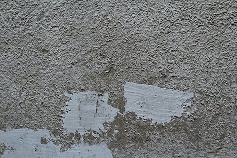 plåster, textur, bakgrund, betong-, cement, gips, vit, grå, bakgrunder, väggbyggande funktion, byggbranschen, texturerad, smutsig, mönster, grov, material, gammal, abstrakt, knäckt, vittrade, inget folk, arkitektur, dag, byggd struktur, närbild, full ram, skadad, trämaterial, högvinkelvy, våt, utomhus, Spring ner, vägg, natur, försämring, 5K, CC0, offentligt domän, royaltyfria