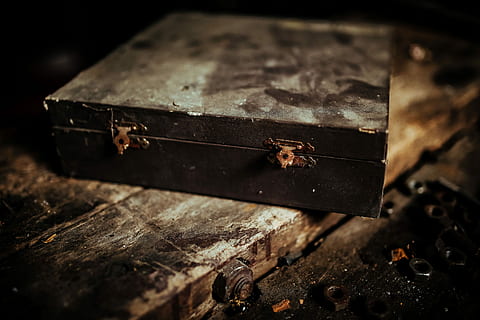 boxes, workshop, Old, nails, box, wooden, metal, garage, rusty, dust, bolts, old-fashioned, antique, dirty, retro Styled, obsolete, trunk - Furniture, book, wood - Material, brown, no people, close-up, black background, indoors, day, animal themes, selective focus, nature, still life, single object, studio shot, insect, weathered, focus on foreground, work tool, 4K
