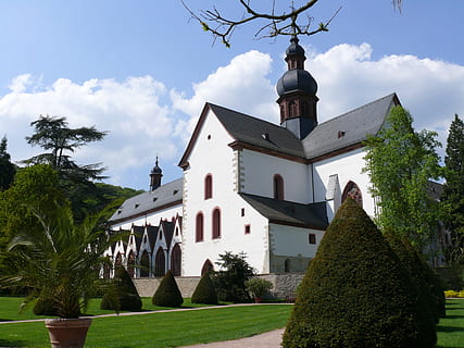 mănăstire, Eberbach, seif, medieval, vechi, exteriorul clădirii, construită, arhitectură, cer, clădire, plantă, copac, natură, lăcaș de cult, religie, nor - cer, credință, zi, nici o persoana, spiritualitate, iarbă, creştere, în aer liber, turlă, gard viu, 2K, CC0, domeniu public, fără drepturi de autor