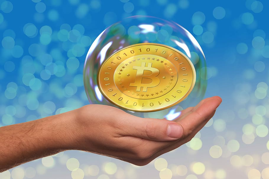 persona, esquerra, celebració, bombolla, endins, bombolla de sabó, bitcoin, mà, mantenir, moneda, present, diners, en línia, Internet, negocis, finançament, la vida empresarial, economia de mercat, Finances, capital, inversió, inversió de capital, món financer, fons, mà humana, part del cos humà, una persona, gent, adult, centrar-se en primer pla, primer pla, brúixola de navegació, direcció, dit, nombre, persones reals, dit humà, groc, part del cos, a l'interior, activitat d'oci, forma, estils de vida, extremitat humana, 4K