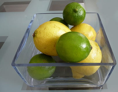 skal, Citron, sommer, citrusfrugter, sund og rask, vitaminer, vitamin c, frugt, bio, sund kost, mad, mad og drikke, velvære, citrus frugt, friskhed, indendørs, ingen mennesker, stilleben, grøn farve, tæt på, høj vinkel visning, bord, beholder, pære, husholdningsudstyr, skål, sur smag, orange, bakke, 4K, CC0, offentligt domæne, royaltyfrie