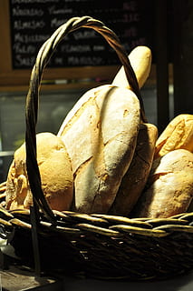 pain, aliments, Pain de mie, soutien, panier, Nourriture et boisson, récipient, fraîcheur, osier, fermer, personne, bien-être, nature morte, alimentation saine, se concentrer sur le premier plan, à l'intérieur, Miche de pain, prêt à manger, table, cuit, boulangerie, groupe d'objets, collation, 1080P, CC0, domaine public, libre de droits