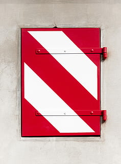 kapatmak, Fotoğraf, kırmızı, beyaz, kapı, pembe, metal kapı, Desen, şekil, geometrik, duvar, menteşe, kapalı, kapamak, parlak, mağara, şarap, Saray, geleneksel, Avrupa, boyalı, boya, kasaba, işaret, duvar inşa özelliği, iletişim, Beyaz renk, insansız, yapılı yapı, gün, mimari, Emniyet, güvenlik, koruma, rehberlik, bilgi, açık havada, bilgi işareti, geometrik şekil, 4K, CC0, kamu malı, telif ücretsiz