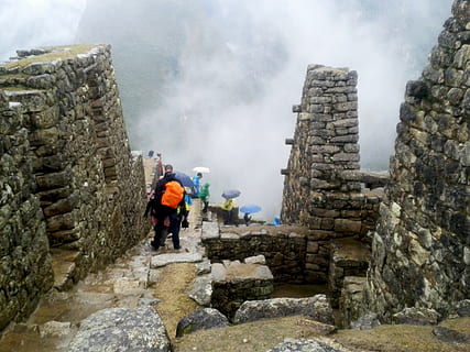 cusco, incas, Peru, peruánský, starověké, trek, Machu Picchu, civilizace, Dějiny, historický, Andy, cuzco, cestovat, cestovní ruch, Jižní Amerika, incan, hora, starý, kultura, dva lidé, architektura, pevný, den, Příroda, turista, plná délka, destinace, dospělý, lidé, muži, Skála, rock - objekt, mlha, zpětný pohled, venku, starověké civilizace, archeologie, 2K, CC0, veřejná doména, bez autorských práv