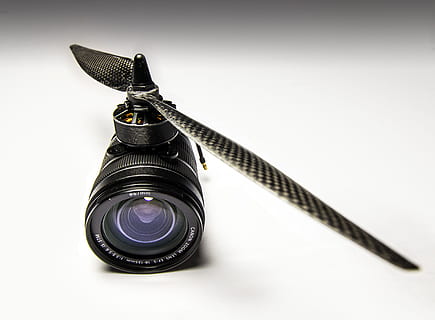 lensa kamera hitam, mengaburkan, kamera, merapatkan, dengung, fokus, lensa, makro, foto-foto, bayangan, zoom, tembakan studio, objek tunggal, tidak ada orang, warna hitam, antik, dalam ruangan, tema fotografi, masa lalu, sejarah, menyalin ruang, bergaya retro, memotong, teknologi, kamera - peralatan fotografi, latar belakang putih, nostalgia, agresi, 4K, CC0, domain publik, bebas royalti