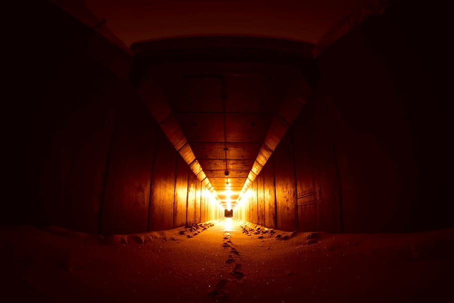 Černá, žlutá, tunel, sníh, zimní, struktura, pod dálnicí, temný, odrazy, světlo, stopy, krajina, mimo, venku, hdr, svítí, noc, cesta vpřed, nikdo, uvnitř, architektura, směr, přeprava, osvětlovací zařízení, silnice, perspektiva, bod zmizení, světlo na konci tunelu, špína, světlo - přírodní jev, absence, spojení, ulice, dlouho, beton, 1080P