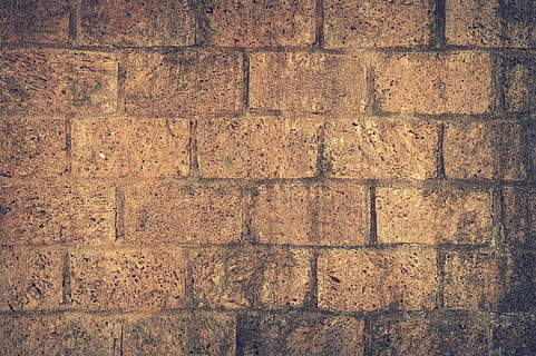 mattoni marroni, architettura, muro di mattoni, modello, struttura, parete, sfondi, fotogramma intero, strutturato, giorno, avvicinamento, nessuno, all'aperto, struttura costruita, caratteristica della parete, mattone, Marrone, muro di pietra, vecchio, esterno dell'edificio, ruvido, solido, calcestruzzo, 4K, CC0, dominio pubblico, privo di copyright