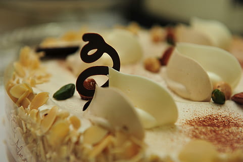 Kuchen, stopfen, Kuchen, stopfen, keine Leute, Essen und Trinken, Nahansicht, Lebensmittel, Dessert, drinnen, Süss, Süßes Essen, Genuss, Frische, gebacken, Stillleben, selektiver Fokus, Versuchung, Sahne, fertig für den Verzehr, ungesunde Ernährung, Obst, Fokus auf den Vordergrund, Garnierung, Snack, 4K, CC0, gemeinfrei, lizenzfrei