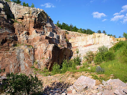 quarry, rock, limestone, stone, rock - object, solid, rock formation, tree, plant, travel destinations, nature, sky, non-urban scene, scenics - nature, no people, physical geography, travel, day, tranquility, beauty in nature, land, outdoors, geology, eroded, formation, sandstone, layered, 1080P, CC0, public domain, royalty free