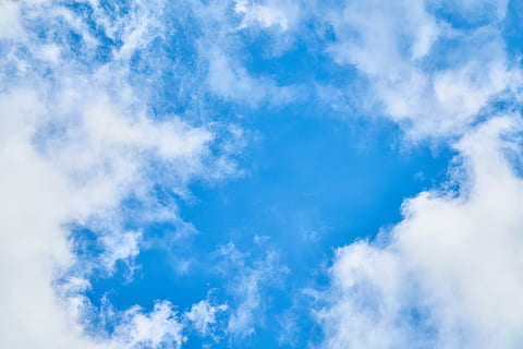 putih, awan, langit, biru, musim panas, pemandangan, luar biasa, ruang, alam, awan putih, Latar Belakang, komposisi, abstrak, ada di udara, perdamaian, indah, wallpaper, musim semi, musim, matahari terbenam, cahaya, besar, lingkungan, suasana, udara, tinggi, di luar ruangan, pola, hari, detail, tekstur, cuaca, di luar rumah, awan - langit, awan kumulus, iklim, surga, warna putih, cloudscape, scenics - alam, keindahan di alam, tidak ada orang, lingkungan Hidup, ketenangan, angin, tampilan sudut rendah, adegan yang tenang, terang, bersih, meteorologi, kelembutan, 5K, CC0, domain publik, bebas royalti