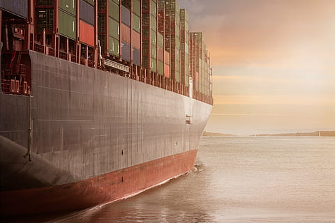 nave da carico, acqua, contenitore, porta, la logistica, compagnia di spedizione, spedizione, nave, fiume, mare, lago, accedere, rappresentazione, riconoscimento, sfondamento, successo, realizzazione, progresso, carico, profitto, trasporto merci, marinaro, tramonto, terminale, trionfo, bersaglio, mezzi di trasporto, contenitore di carico, nave nautica, nave cargo, modalità di trasporto, nave industriale, porto, industria, attività commerciale, esportare, cielo, nuvola - cielo, natura, nessuno, modo di trasporto, orizzonte, orizzonte sull'acqua, riflessione, all'aperto, 4K, CC0, dominio pubblico, privo di copyright