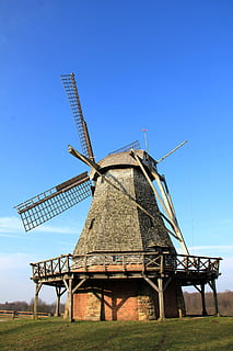 clădire, moară, moara de faina, moara de vant, energie regenerabila, Energie alternativa, Putere eoliana, turbină eoliană, combustibil și generarea de energie electrică, conservarea mediului, turbină, mediu inconjurator, cer, mori tradiționale de vânt, camp, teren, peisaj, natură, rural, zi, iarbă, albastru, construită, cer senin, nici o persoana, în aer liber, 5K, CC0, domeniu public, fără drepturi de autor