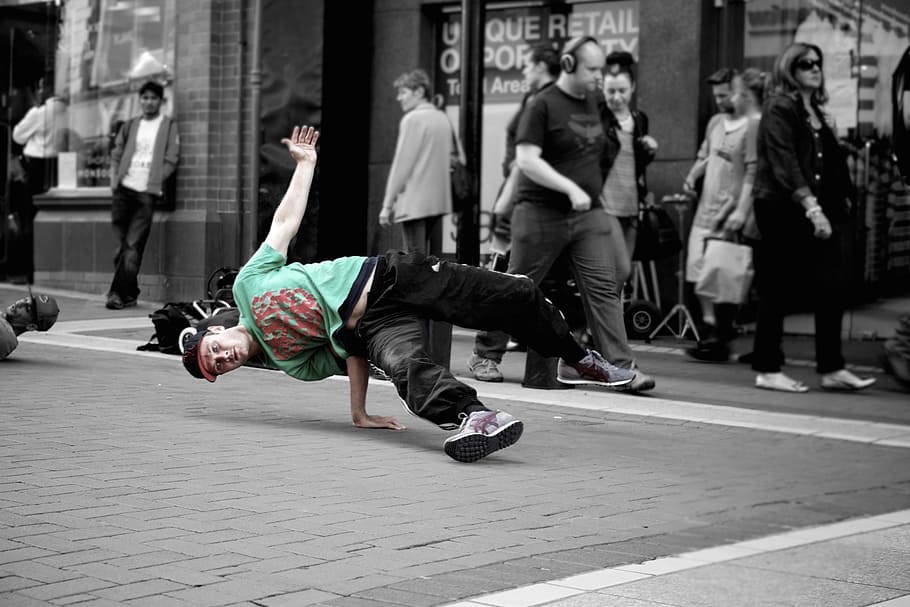 selective, color photo, man, green, red, t-shirt, b-boying, breaking, breakdancing, dance, artist, young, style, hip-hop, sport, dancer, fashion, motion, pose, people, breakdance, cool, hip, acrobat, posing, funky, movement, lifestyle, performance, teenager, music, male, fun, exercise, fitness, urban, breakdancer, sports, show, active, aerobics, recreation, person, move, break dancers, break dancing, street, guy, pedestrians, city, men, urban Scene, real people, full length, lifestyles, leisure activity, dancing, balance, women, group of people, day, incidental people, architecture, casual clothing, skill, adult, hip hop, handstand, 2K