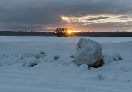 zima, zimowy krajobraz, zima, zima, krajobraz, zimowy, zimowy krajobraz, zimna temperatura, śnieg, Natura, pogoda, piękno natury, niebo, scenics - natura, chmura - niebo, mrożony, spokojna scena, spokój, zachód słońca, żadnych ludzi, woda, biały kolor, scena pozamiejska, idylliczny, pokrycie, lód, 4K, CC0, domena publiczna, darmowe zdjęcia
