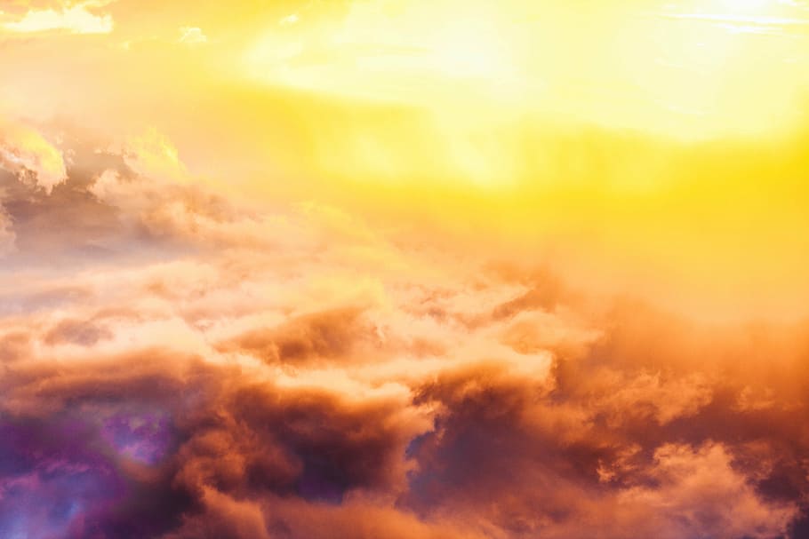 braun, grau, Himmel, golden, Stunden Hintergrund, Orange, Gelb, Himmel Wallpaper, Wolke, Wolkengebilde, Sonne, Licht, Sommer-, warm, Fantasie, wolke - himmel, Dramatischer Himmel, Hintergründe, lebendige Farbe, Umgebung, Sonnenlicht, Sonnenuntergang, Schönheit in der Natur, Natur, Szenen - Natur, mehrfarbig, Sonnenstrahl, abstrakt, Atmosphäre, idyllisch, Licht - natürliches Phänomen, abstrakte Hintergründe, hell, Wind, keine Leute, hell erleuchtet, draußen, 5K