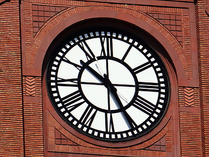 Clock, Building, red brick, large, mechanical, traditional, time, icon, historical, chicago, window, architecture, clock face, brick wall, built structure, no people, roman, day, shape, pattern, wall, clock tower, brick, roman numeral, geometric shape, minute hand, low angle view, indoors, ornate, wall clock, 1080P, CC0, public domain, royalty free