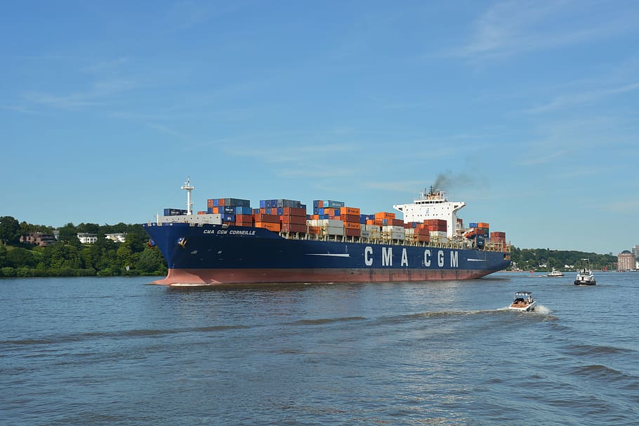 Technologie, Containerschiff, Schiff, Elbe, cgm, Wasserfahrzeug, Wasser, Transport, Transportmittel, Himmel, Ufergegend, die Architektur, Natur, Meer, Güterverkehr, Versand, Gebäudehülle, gebaute Struktur, Frachtcontainer, Geschäft, Tag, draußen, Passagierfahrzeuge, Kreuzfahrtschiff, 5K