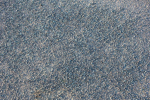 asfalto, estrada, estrutura, quadro completo, origens, texturizado, padronizar, ninguém, visão de alto ângulo, dia, natureza, ao ar livre, terra, rua, transporte, sólido, pedra, luz solar, rude, cidade, seixo, cascalho, efeito texturizado, 5K, CC0, domínio público, royalty free