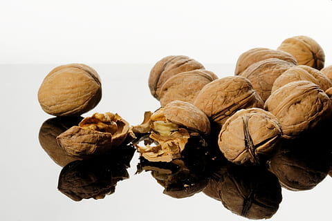 nut, nutshells, christmas time, crack, christmas, breaking up, food, bake, healthy, nuts, food and drink, studio shot, healthy eating, indoors, white background, wellbeing, close-up, freshness, walnut, no people, still life, nut - food, cut out, brown, group of objects, dry, fruit, plant part, snack, 2K, CC0, public domain, royalty free
