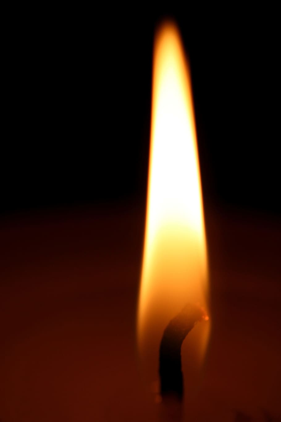flama, metxa, vela, llum, cremar, calor, espelma de cera, atmosfera, espelmes, acollidor, humor, càlid, cera, tranquil, foc, seguretat, brillar, taronja, fosc, wick wick, advent, romanç, fons, macro, tancar, amor, cremant, calor - temperatura, foc - fenomen natural, tir de l'estudi, il·luminat, fons negre, primer pla, a l'interior, cap gent, color taronja, naturalesa, brillant, nit, equips d’il·luminació, còpia espai, llum - fenomen natural, infern, lluminós, 5K