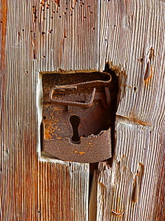 brass metal, brown, wood, broken, close-up, lock, rust, rusty, wooden, metal, wood - material, door, entrance, no people, security, protection, indoors, safety, old, pattern, still life, full frame, day, backgrounds, latch, wood grain, 4K, CC0, public domain, royalty free
