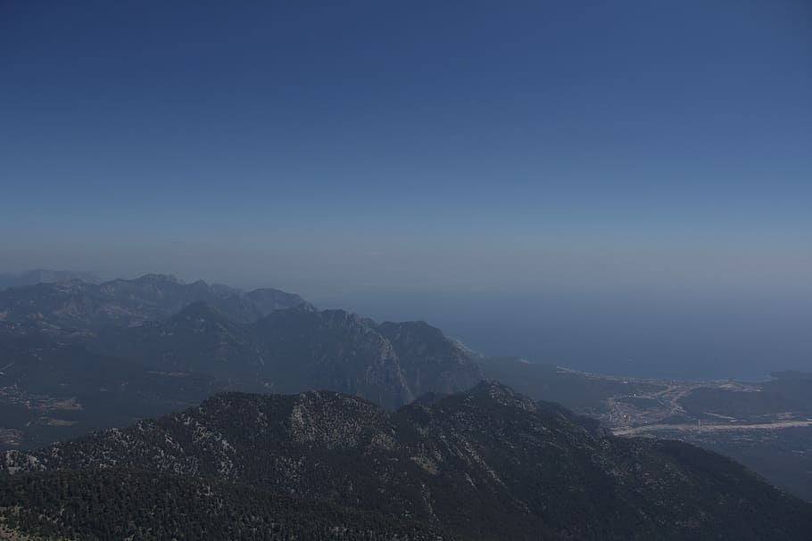 fons, paisatge, muntanya, bosc, arbre, hd, blau, platja, cel, naturalesa, gall dindi, pau, núvols, verd, al matí, costaner, posar-lo a la pàgina, marí, aigua, llum, cim de muntanya, turó, escenics - natura, bellesa a la natura, escena tranquil·la, medi ambient, tranquil·litat, Serra, cap gent, escena no urbana, idíl·lic, terra, a l'aire lliure, còpia espai, dia, vista d’angle alt, cel clar, rock, 2K