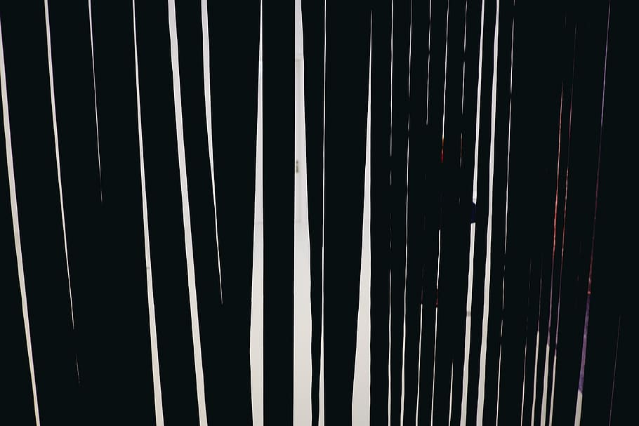 línies verticals abstractes, resum, vertical, línies, fons, patró, color negre, acer, cap gent, marc complet, primer pla, línia, a l'interior, ratlles, cadena, metall, música, repetició, nit, equipament musical, costat a costat, estructura construïda, naturalesa, 4K
