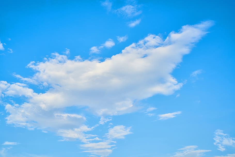 hvide skyer, Sky, blå, skyer, hvid, landskab, sommer, sol, himmel, natur, sammensætning, dag, miljømæssige, baggrund, smuk, fred, morgen, plads, detalje, struktur, baggrunde, vandret, ingen, atmosfære, luft, ilt, ren, frisk, rummelig, farvebillede, kopiere plads, levende farve, selektiv fokusering, ingen mennesker, abstrakt mønster, mønster, farve, abstrakt, sky - himmel, skønhed i naturen, cloudscape, scenics - natur, ro, miljø, hvid farve, vind, idyllisk, lav vinkel visning, rolig scene, meteorologi, lyse, klima, blødhed, 8K