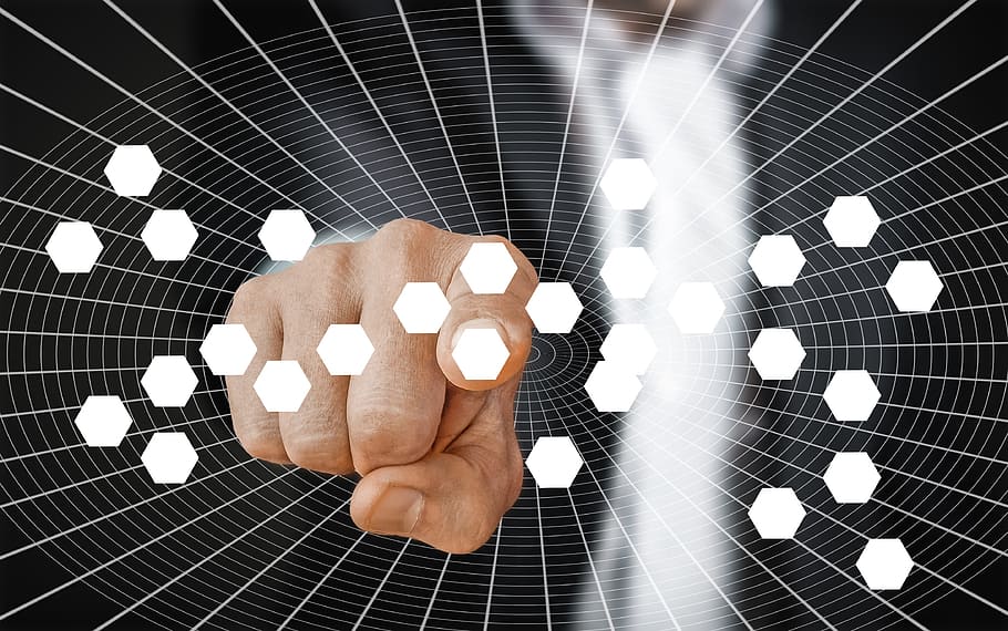 rechte Faust, Geschäftsmann, intelligent, vernetzt, Steuerung, prüfen, Steuern, W-lan, Taste, Automatisierung, Dinge, Internet, Schnittstelle, anschalten, abschalten, Industrie, Energie, Leistung, Digital, Digitalisierung, Technologie, Hand, berühren, Finger, Mann, Thema, Problem, Wahrheit, Zeichen, nach vorne, Zusammenarbeit, drinnen, eine Person, Nahansicht, halten, menschliche Hand, menschlicher Finger, menschliches Körperteil, Kunst, Kultur und Unterhaltung, Studioaufnahme, Körperteil, High Angle View, Männer, Lebensmittel, Kreativität, Linseneffekt, 4K