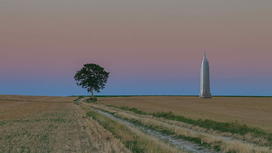 plana, arbre, edifici, gratacels, horitzó, paisatge, camp, cap gent, escenics, cel, medi ambient, planta, naturalesa, terra, herba, bellesa a la natura, tranquil·litat, escena rural, transport, escena tranquil·la, escenics - natura, carretera, direcció, posta de sol, arquitectura, a l'aire lliure, 4K