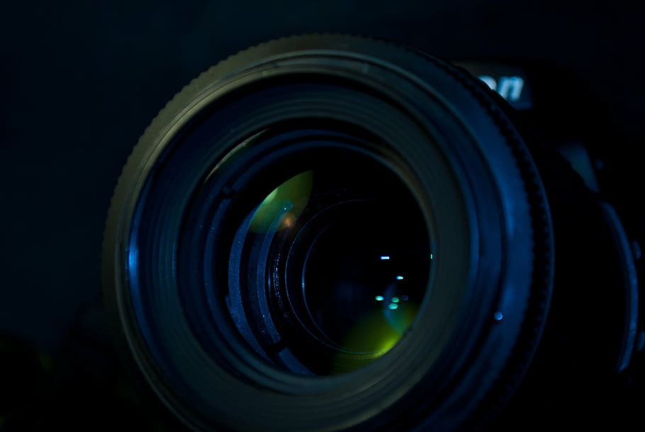 primer pla, lent de la càmera nikon, cosa, càmera, lent, dslr, gadgets, tecnologia, foto, registre, cànon, modern, obturador, lent - instrument òptic, càmera - equip fotogràfic, temes de fotografia, cercle, reflexió, cap gent, a l'aire lliure, càmera de cinema, fons negre, equip fotogràfic, forma geomètrica, forma, càmera digital, lent - ull, instrument òptic, vidre - material, primer pla extrem, a l'interior, sol objecte, fet per l'home, 1080P
