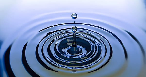 photography, water drop, water, drop, liquid, splash, wet, clean, clear, falling, ripple, splash water, macro, blue, wave, purity, perfection, shiny, surface, transparent, circle, splashing, smooth, quiet, peaceful, silky, motion, recreation, flow, nature, gravity, physics, fall, bounce, jump, return, up, down, cool, reflection, mirror, geometric shape, concentric, rippled, close-up, shape, no people, indoors, splashing droplet, full frame, accuracy, studio shot, 2K, CC0, public domain, royalty free