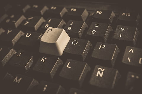 black computer keyboard, keyboard, keys, computing, key, technology, computer, pop, apple, internet, open computer, hacker, open source, computer keyboard, connection, computer key, no people, close-up, communication, full frame, computer equipment, computer part, text, letter, alphabet, backgrounds, indoors, selective focus, wireless technology, capital letter, push button, keypad, 5K, CC0, public domain, royalty free