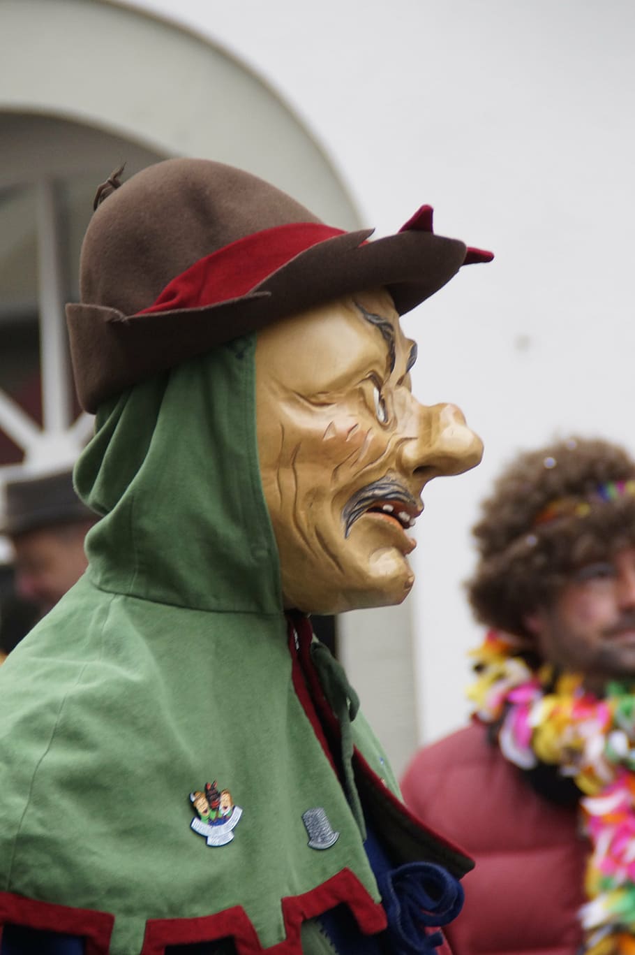 home, barret, Perfil, humà, persona, strassenfasnet, els ximples salten, alemà suau, fasnet, moure, haes, màscara, carnaval, mascarada, disfressa, panell, tradició, costums, haestraeger, màscara de fusta, tallada, personalitzat, figura, tontos gremio, grup de confraries, representació, representació humana, creativitat, escultura, roba, art i artesania, estàtua, persones reals, centrar-se en primer pla, celebració, semblança masculina, dones, estils de vida, gent, a l'interior, femelles, 5K