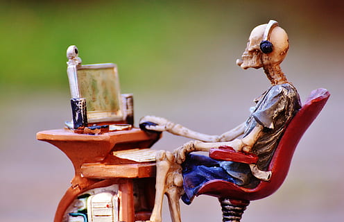 skeleton, sitting, chair, facing, monitor, figurine, Computer, Addiction, Help, computer, addiction, computer searches, internet addiction, self help, selbsthilfegruppe, office, desk, screen, pc, one animal, day, outdoors, no people, animal themes, focus on foreground, nature, wood - material, seat, animal, close-up, table, water, food and drink, animal wildlife, toy, representation, art and craft, craft, 4K, CC0, public domain, royalty free