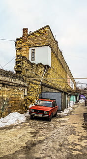 odessa, pati, màquina, balcó, estructura construïda, arquitectura, exterior de l'edifici, cel, manera de transport, transport, edifici, naturalesa, neu, vehicle terrestre, casa, dia, hivern, temperatura de fred, cap gent, automòbil, ciutat, cotxe, a l'aire lliure, 5K, CC0, domini públic, lliure de regalies