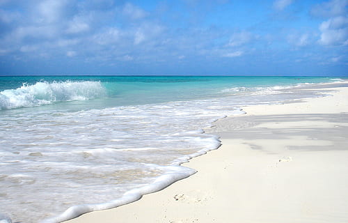 le sable, corps, eau, ensoleillé, journée, plan d'eau, journée ensoleillée, plage, été, Cuba, mer, beauté dans la nature, la nature, ciel, paysages, terre, horizon, horizon au-dessus de l'eau, paysages - nature, nuage - ciel, tranquillité, scène tranquille, mouvement, bleu, surfant, idyllique, sport aquatique, en plein air, couleur turquoise, 2K, CC0, domaine public, libre de droits