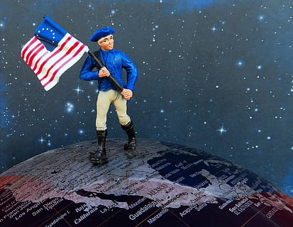 soldat, amerikansk, kart, kloden, flagg, usa, militær, hær, krig, patriotisk, veteran, uniform, patriotisme, nasjonal, minnesmerke, selvstendighet, historisk, historie, frihet, dom, blå, striper, symbol, 4. juli, verden, jord, full lengde, to mennesker, stående, bare menn, kun voksne, ekte folk, natt, arkitektur, mennesker, bygge eksteriør, ung voksen, by, følelse, menn, natur, himmel, unge kvinner, bygget struktur, utendørs, digital kompositt, snowing, 2K, CC0, offentlig domene, opphavsrett gratis