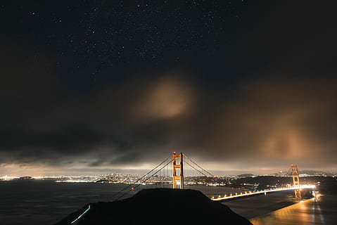 gylden, bro, nat tid, oplyst fjederbro, nat, Sky, stjerne, mørk, lys, by, san francisco, landskab, flod, sø, vand, Golden Gate bro, ocean, arkitektur, bygget struktur, himmel, belyst, transportmidler, forbindelse, sky - himmel, bro - menneskeskabt struktur, lang eksponering, rejsemål, hav, bygning udvendig, natur, hængebro, rejse, ingen mennesker, udendørs, Bugt, skyskraber, astronomi, bybilledet, 5K, CC0, offentligt domæne, royaltyfrie