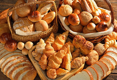 kosze, pieczony, chleby, stół, chleb, cukierek, placki, jedzenie, jedzenie i picie, świeżość, kosz, wybór, zdrowe odżywianie, zmiana, pojemnik, dobre samopoczucie, duża grupa obiektów, sprzedaż, żadnych ludzi, wysoki kąt widzenia, obfitość, wewnątrz, owoc, martwa natura, na sprzedaż, francuskie jedzenie, przekąska, 5K, CC0, domena publiczna, darmowe zdjęcia