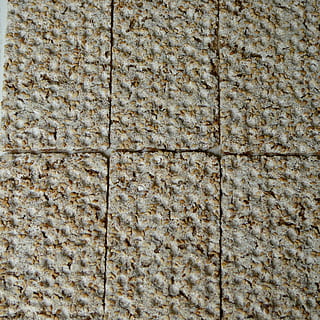 crepa, biscottate, pane, lastre, Svezia, sesamo, semi di sesamo, cibo, prodotti da forno, sesambrot, fette di pane, sfondi, strutturato, Materiale, modello, obsoleto, vecchio stile, fotogramma intero, caratteristica della parete, nessuno, struttura costruita, avvicinamento, ruvido, parete, giorno, architettura, materiale lapideo, Marrone, pavimentazione, danneggiato, all'aperto, piastrella, mattone, muro di pietra, calcestruzzo, effetto strutturato, pavimentazione in pietra, pavimento piastrellato, 2K, CC0, dominio pubblico, privo di copyright