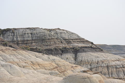 bjerge, alberta, udsigt, Canada, landskab, natur, Amerika, naturskøn, vandring, stenet, rejse, klippe, rock-objekt, rock formation, solid, scenics - natur, himmel, ikke-urbane scene, ro, skønhed i naturen, rolig scene, geologi, fysisk geografi, ingen mennesker, skyfri himmel, jord, miljø, dag, bjerg, udendørs, eroderet, formation, tørt klima, klima, 1080P, CC0, offentligt domæne, royaltyfrie