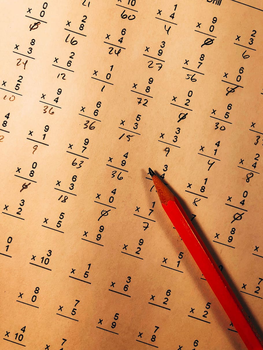 rouge, crayon, Haut, mathématique, papier questionnaire, marron, papier, examen, math, multiplication, nombre, éducation, mathématiques, apprentissage, fermer, à l'intérieur, vue grand angle, personne, la communication, publication, nature morte, livre, écriture, en train d'étudier, intelligence, devoirs, 4K
